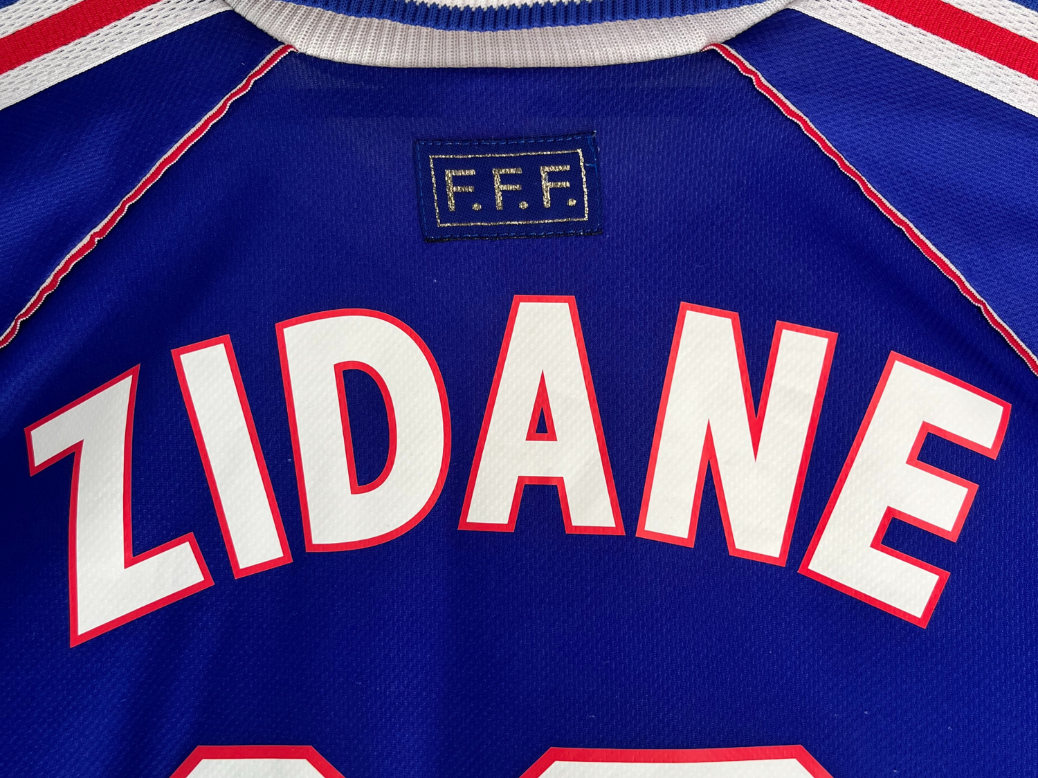 Maillot vintage France 1998 Zidane 10 domicile – PlayerStore