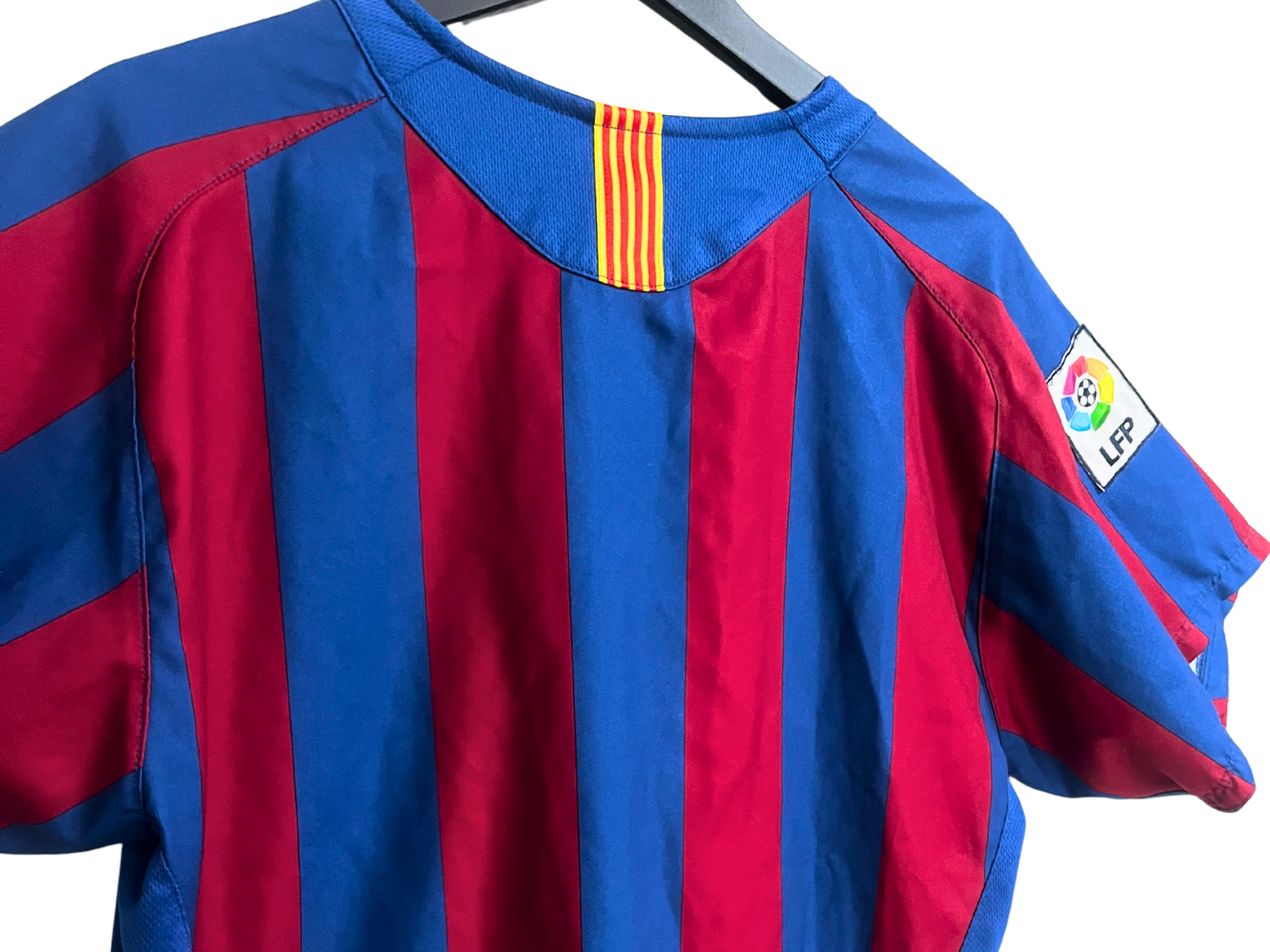Maillot vintage FC Barcelone 2004/2005 domicile – PlayerStore